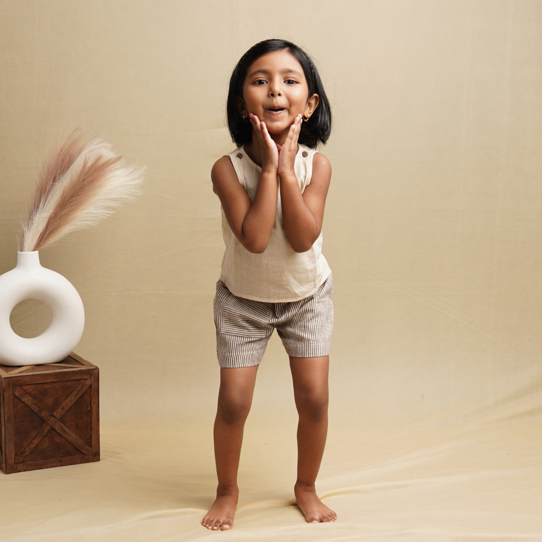 Key features Khadi Clothing Set for Girls