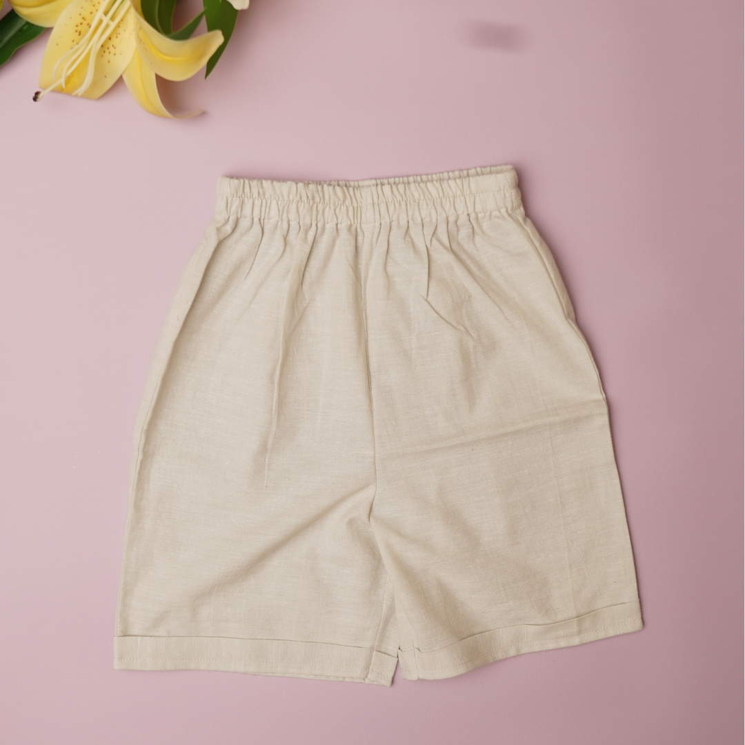 Close-up photo of boys' shorts in pure cotton Khadi