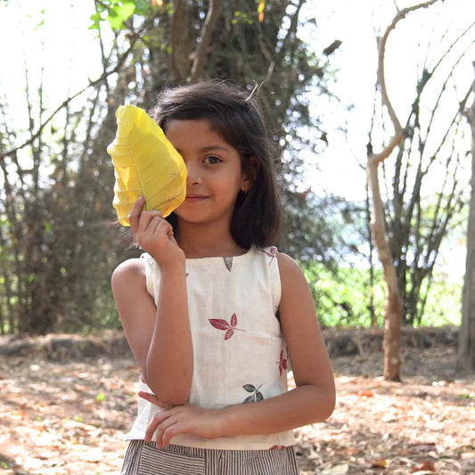 Floral Whirl pure cotton crop top for girls front view – breathable everyday wear