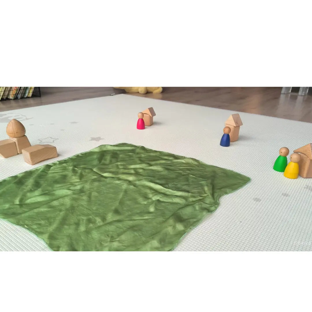 Wooden blocks playsilk wooden peg dolls