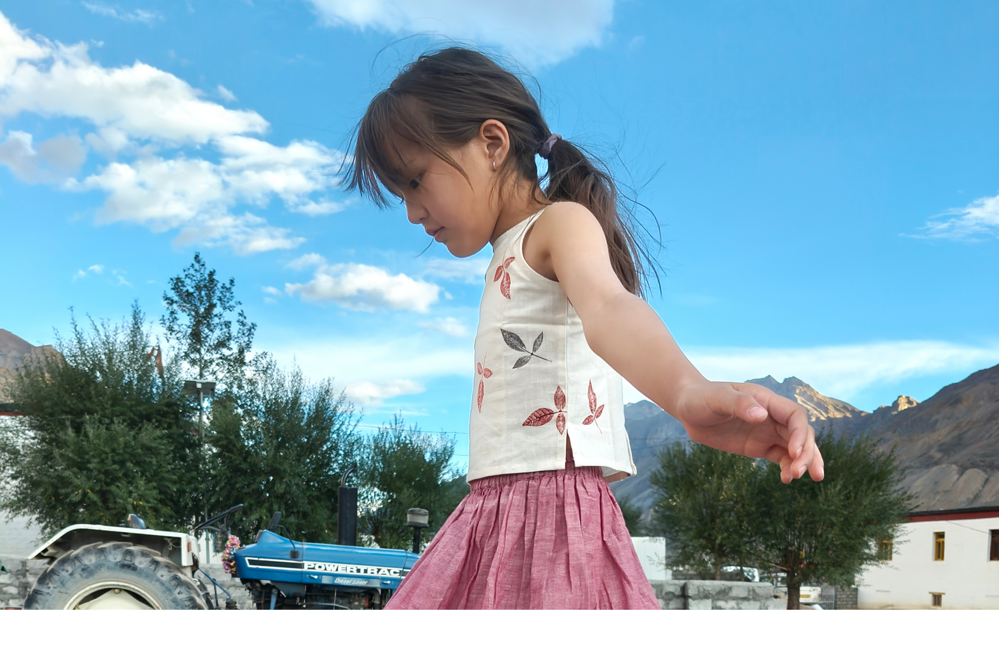minimalist comfortable children's clothing